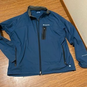 Soft shell Columbia Omni-Shield jacket lightweight dusty blue